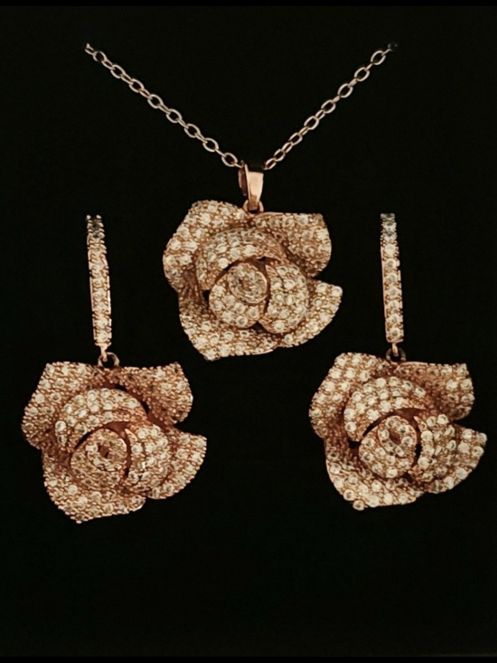18K Rose Gold Plated Rose Shaped Jewelry Set With Swarovski Crystals